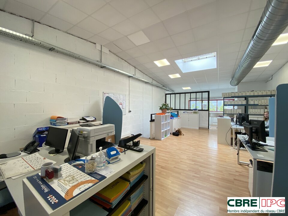 CBRE IPC Immobilier d'entreprise VENTE Bureau  ANGLET 7397FD