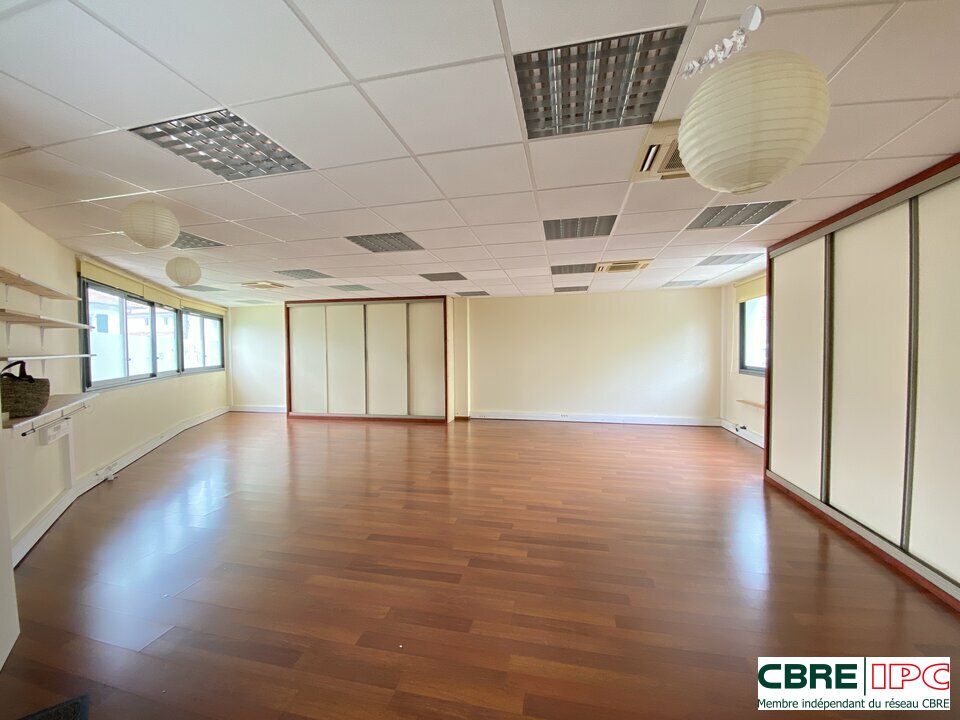 CBRE IPC Immobilier d'entreprise LOCATION Bureau  BIARRITZ 7515FD