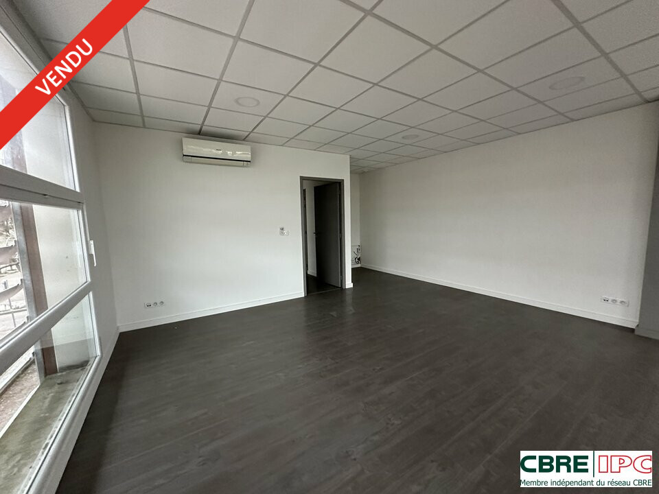 CBRE IPC Immobilier d'entreprise VENTE Bureau  ANGLET 7312FD