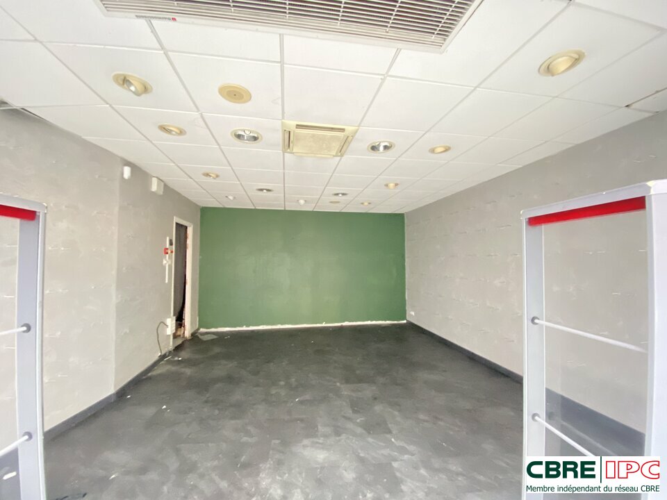 CBRE IPC Immobilier d'entreprise LOCATION Local commercial  BAYONNE 7583FD