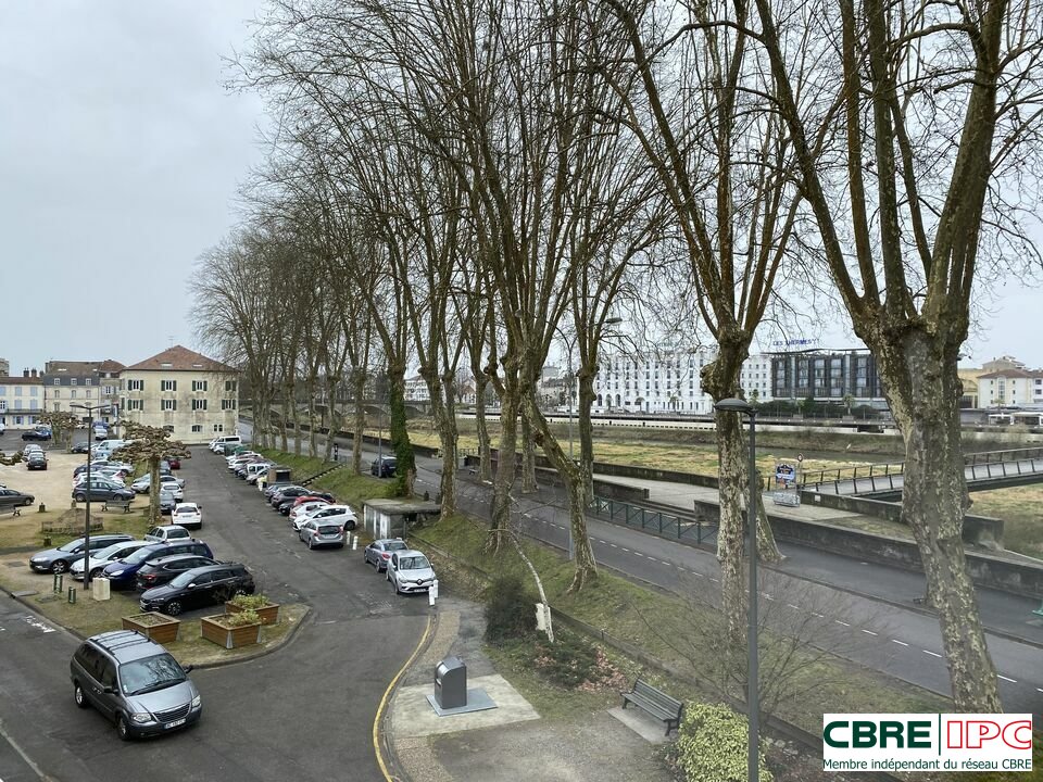 CBRE IPC Immobilier d'entreprise VENTE Bureau  DAX 7315CR