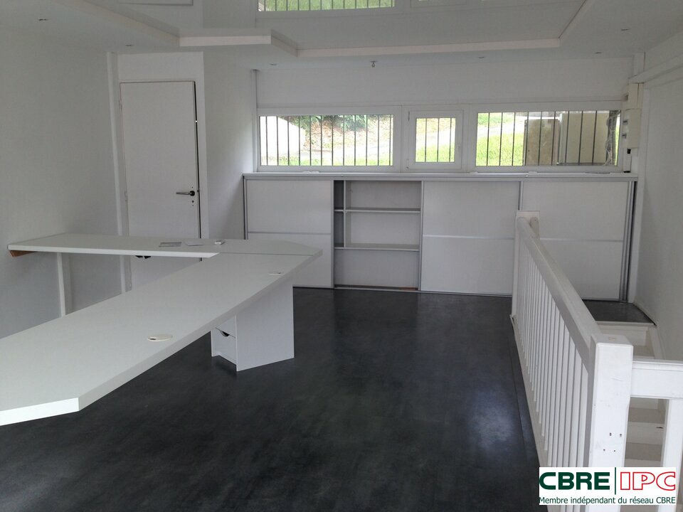 CBRE IPC Immobilier d'entreprise LOCATION Bureau  ANGLET 7440FD