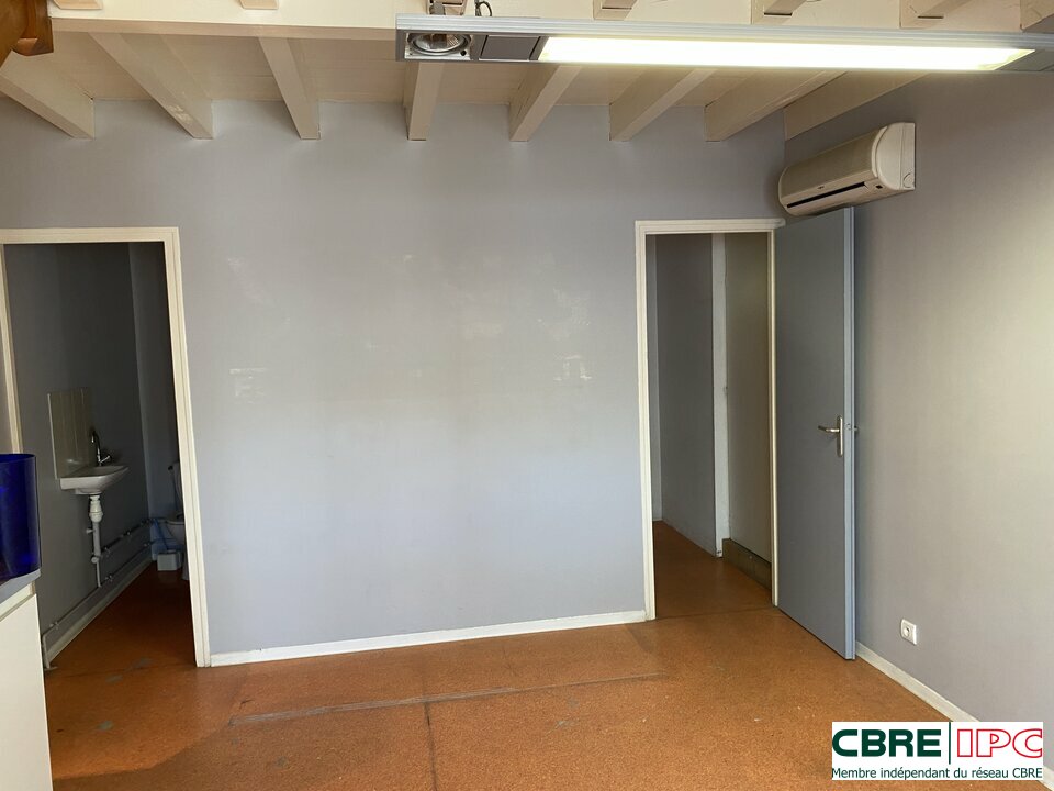 CBRE IPC Immobilier d'entreprise LOCATION Bureau  MONT DE MARSAN 7030YA