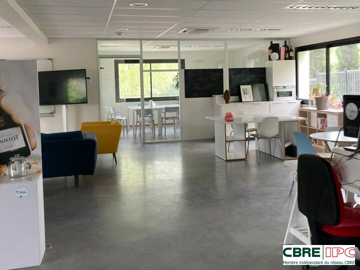 CBRE IPC Immobilier d'entreprise LOCATION Bureau  BIARRITZ 7385FD