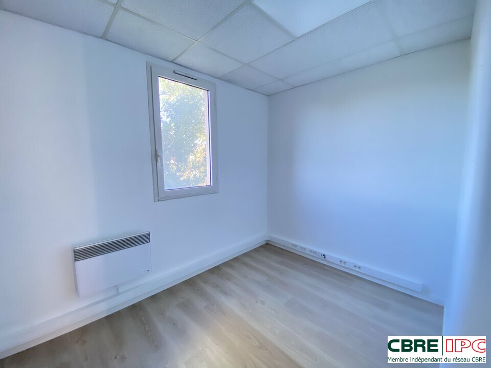 CBRE IPC Immobilier d'entreprise LOCATION Bureau  BAYONNE 7610FD2