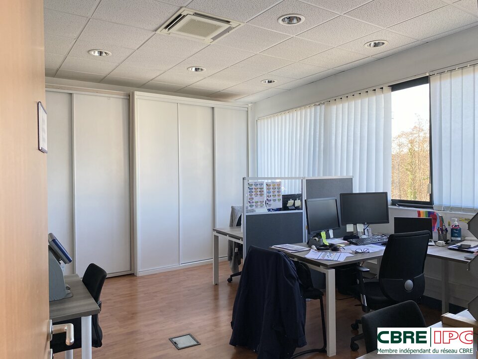 CBRE IPC Immobilier d'entreprise LOCATION Bureau  ANGLET 7736FD