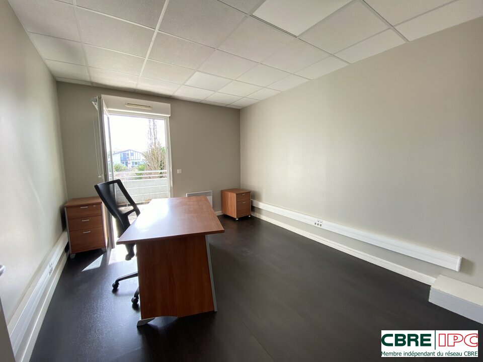 CBRE IPC Immobilier d'entreprise LOCATION Bureau ANGLET 20241120FD