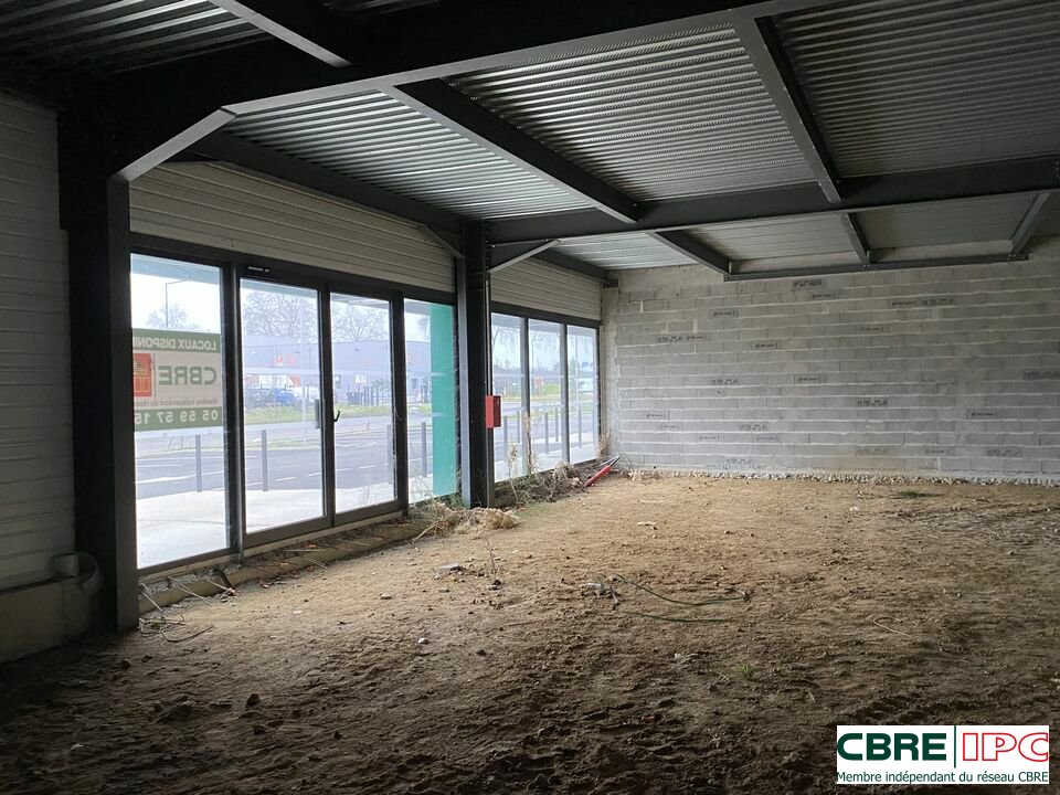 CBRE IPC Immobilier d'entreprise LOCATION Local commercial MEES 7047YA