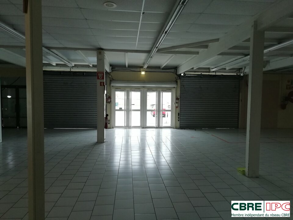 CBRE IPC Immobilier d'entreprise LOCATION Local commercial SAINT PAUL LES DAX 7177YA