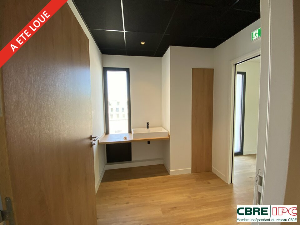 CBRE IPC Immobilier d'entreprise LOCATION Bureau ANGLET 7207FD