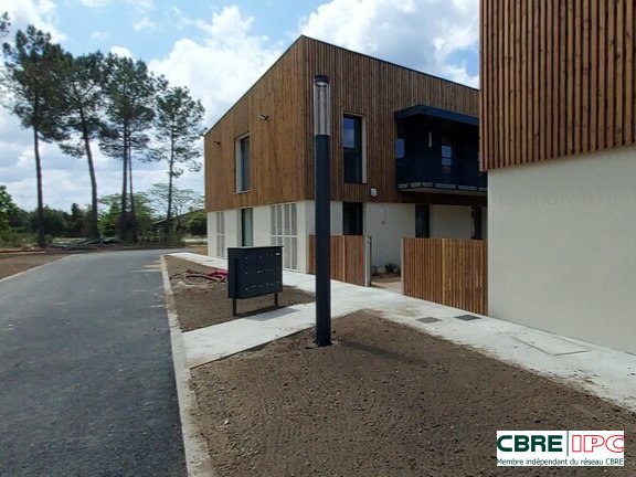 CBRE IPC Immobilier d'entreprise LOCATION Bureau SAINT GEOURS DE MAREMNE 7427YA