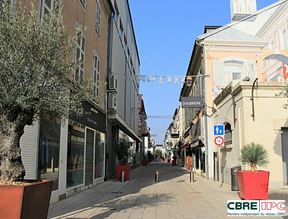 CBRE IPC Immobilier d'entreprise LOCATION Local commercial TARBES 7669FL