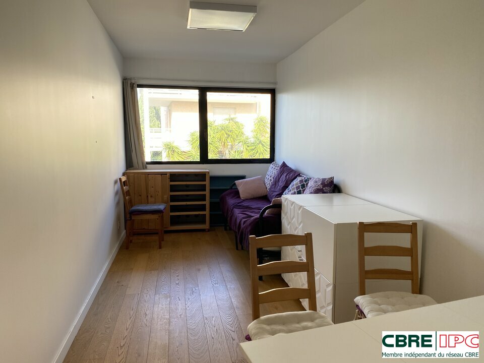 CBRE IPC Immobilier d'entreprise LOCATION Bureau ANGLET 7712FD