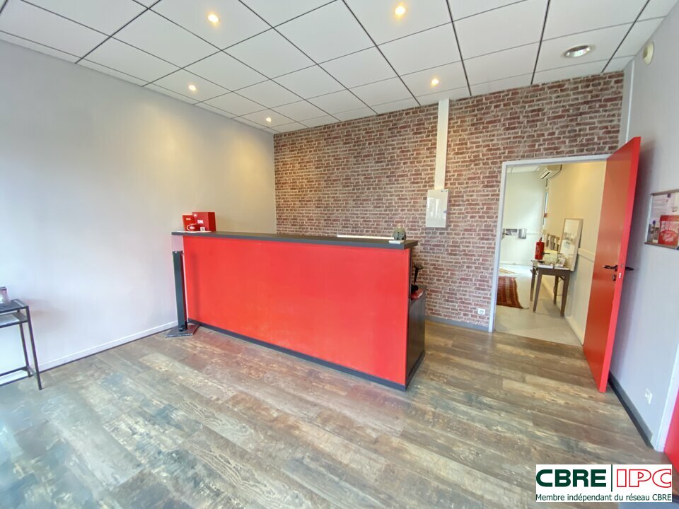 CBRE IPC Immobilier d'entreprise LOCATION Local commercial ANGLET 7810FD