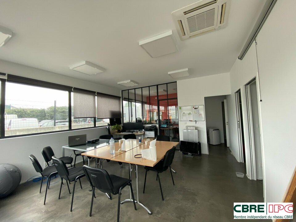 CBRE IPC Immobilier d'entreprise VENTE Bureau BIARRITZ 7818FD