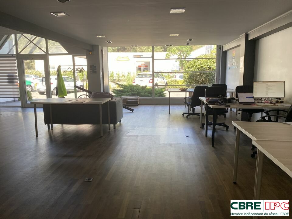 CBRE IPC Immobilier d'entreprise LOCATION Bureau ANGLET 7857FD