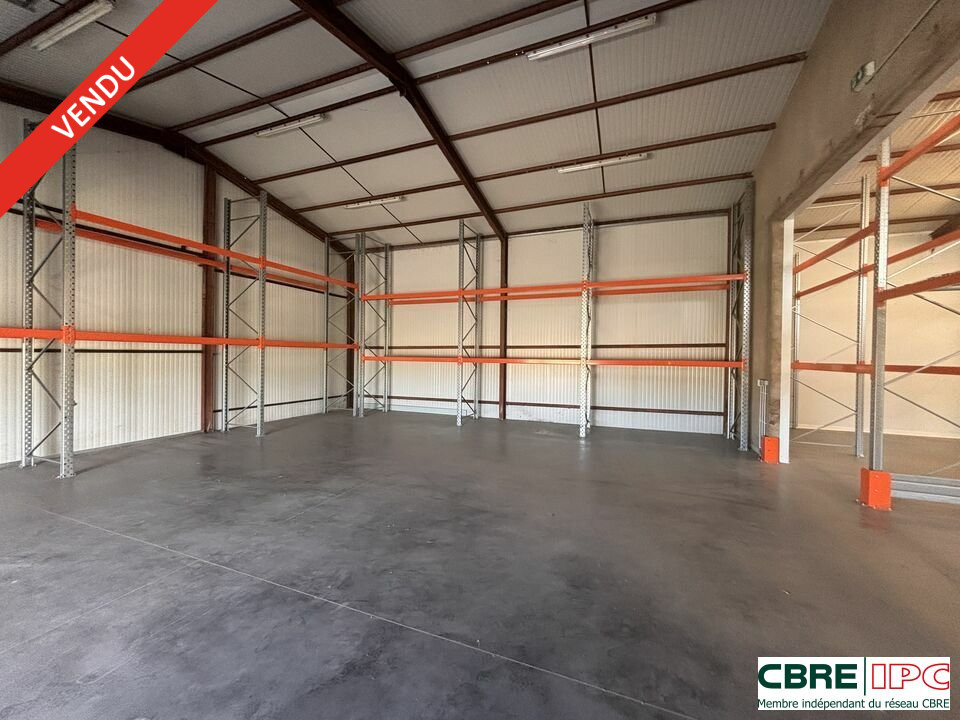 CBRE IPC Immobilier d'entreprise VENTE Local d'activités BELLOCQ 7445FL