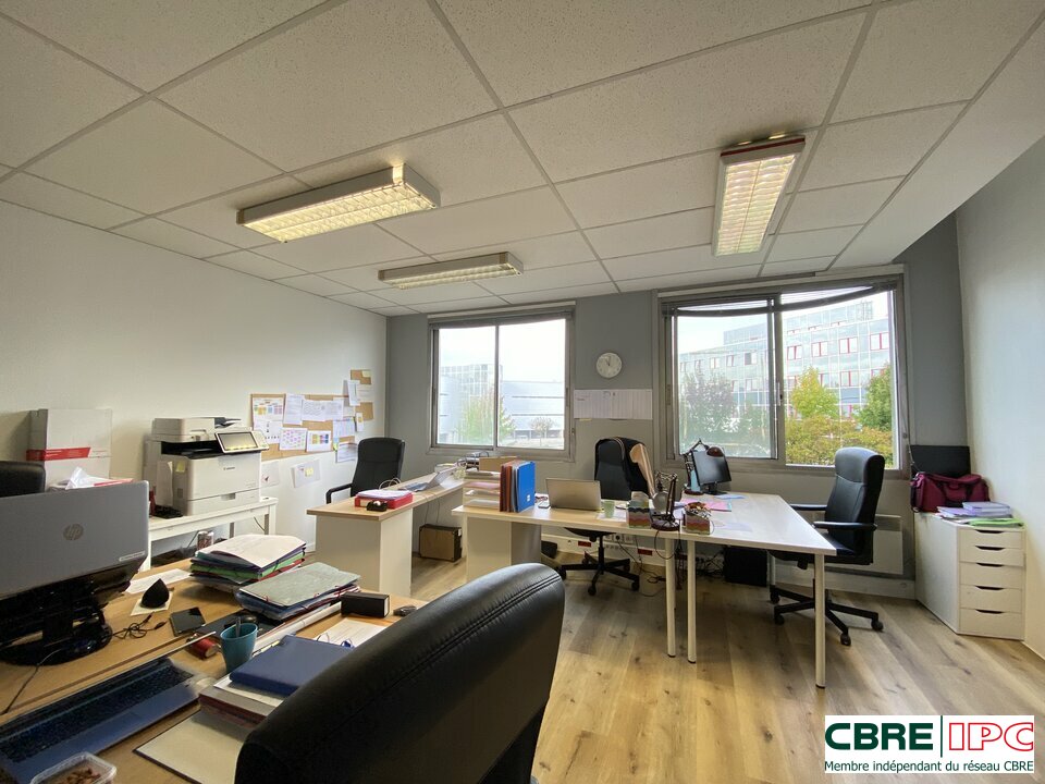 CBRE IPC Immobilier d'entreprise LOCATION Bureau BAYONNE 7592FD