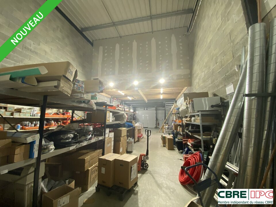CBRE IPC Immobilier d'entreprise LOCATION Local d'activités ANGLET 7866LB/PC
