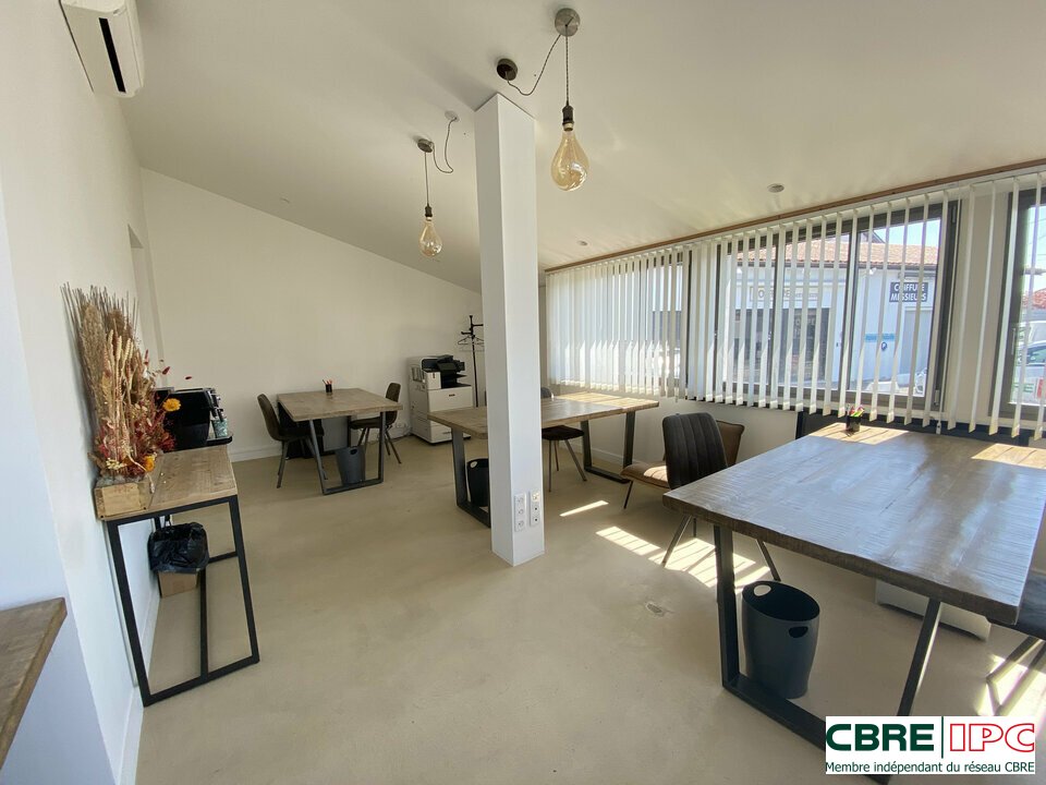CBRE IPC Immobilier d'entreprise LOCATION Bureau  ANGLET 7909FD