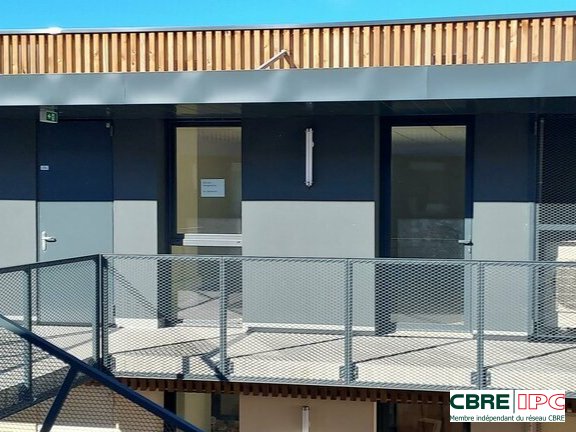 CBRE IPC Immobilier d'entreprise LOCATION Bureau  SAINT GEOURS DE MAREMNE 7427YA