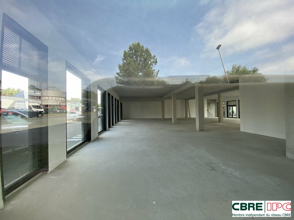 CBRE IPC Immobilier d'entreprise LOCATION Local commercial  ANGLET 7480FD5