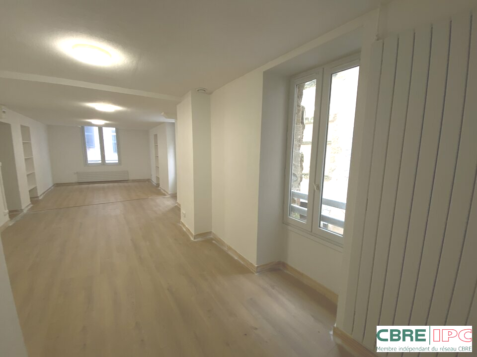 CBRE IPC Immobilier d'entreprise LOCATION Bureau  BAYONNE 7703LB/MP
