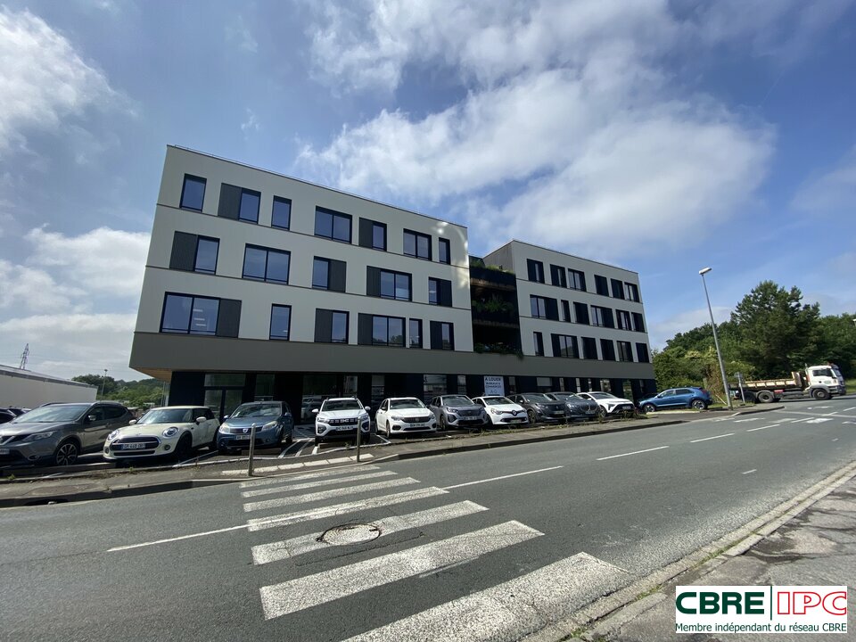 CBRE IPC Immobilier d'entreprise LOCATION Local commercial ANGLET 7480FD6