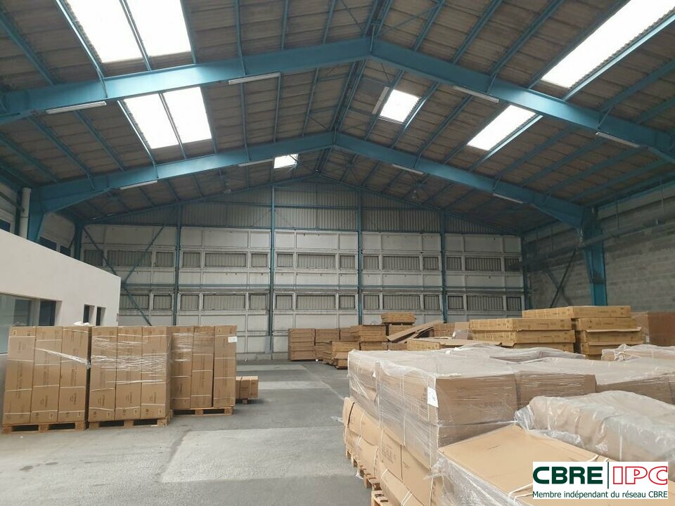 CBRE IPC Immobilier d'entreprise LOCATION Local d'activités  HENDAYE 7892PC