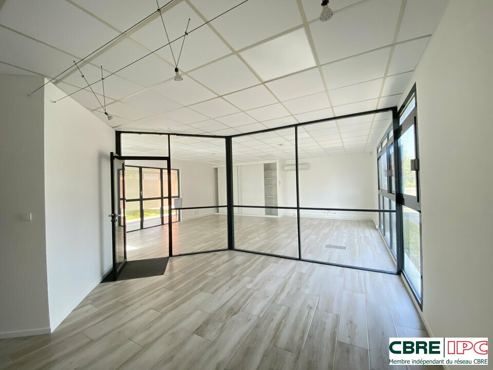 CBRE IPC Immobilier d'entreprise LOCATION Bureau  ANGLET 7924FD