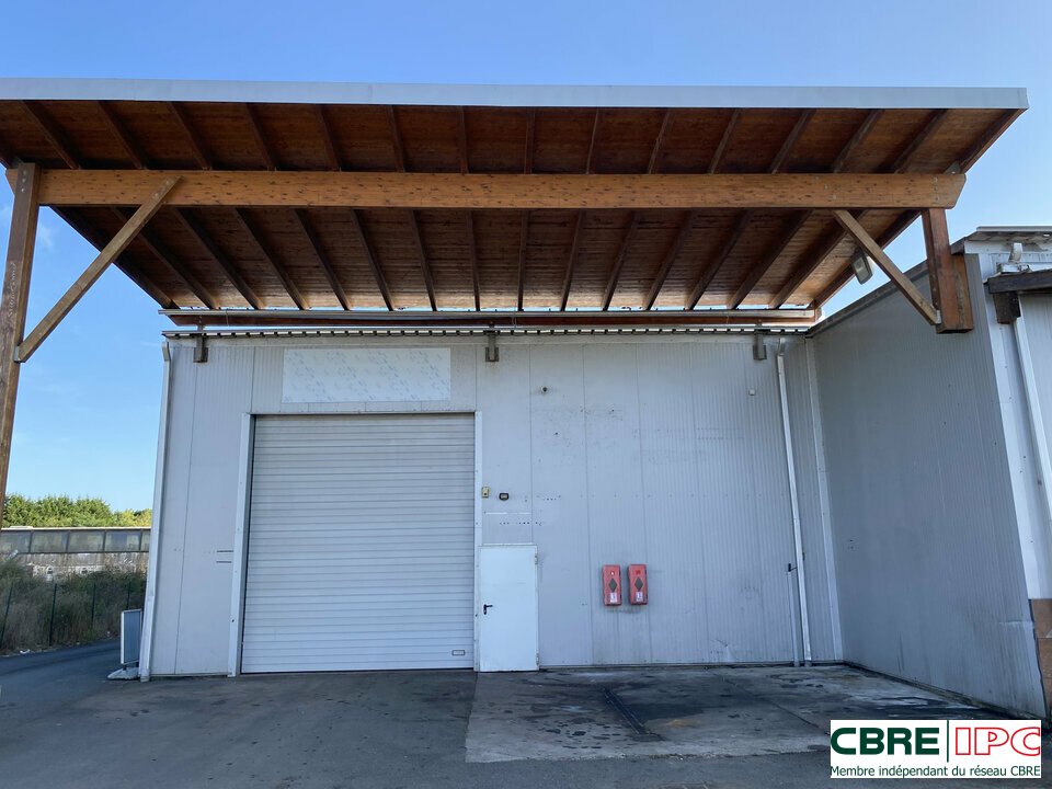 CBRE IPC Immobilier d'entreprise LOCATION Local d'activités  CASTETS 7982YA