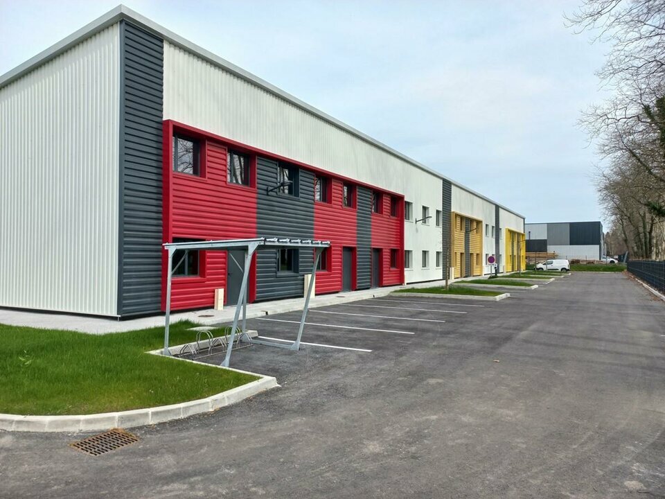 CBRE IPC Immobilier d'entreprise VENTE Local d'activités PAU 7366FL