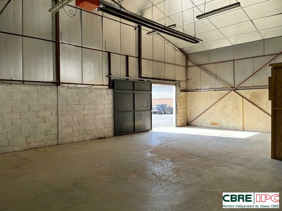 CBRE IPC Immobilier d'entreprise LOCATION Local d'activités MONT DE MARSAN 7389YA