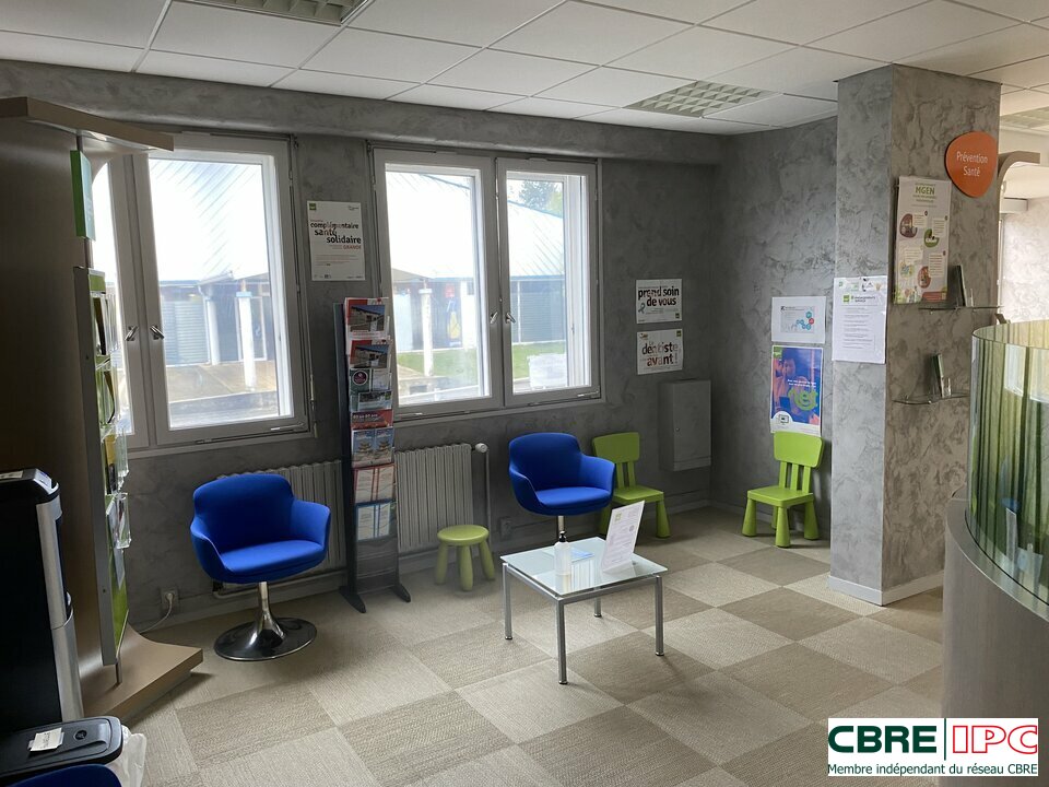 CBRE IPC Immobilier d'entreprise VENTE Bureau MONT-DE-MARSAN 7745YA