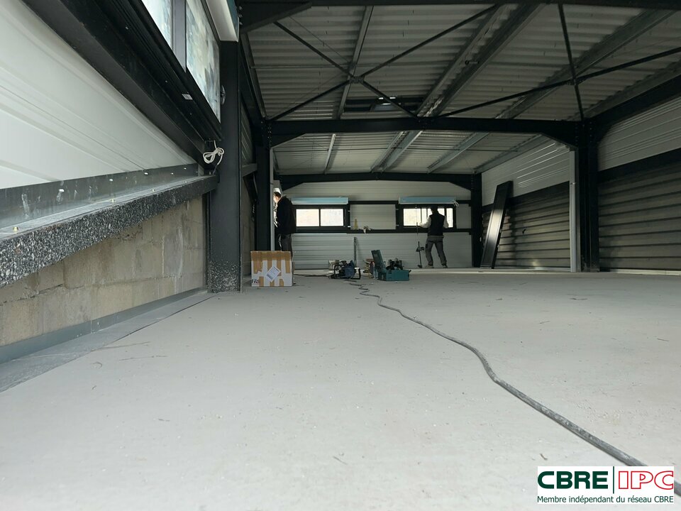 CBRE IPC Immobilier d'entreprise VENTE Local commercial URRUGNE 7859PC3