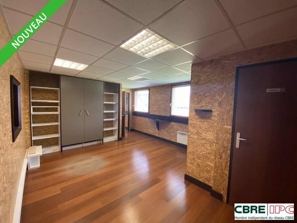 CBRE IPC Immobilier d'entreprise LOCATION Local d'activités ANGLET 7873SD/PC