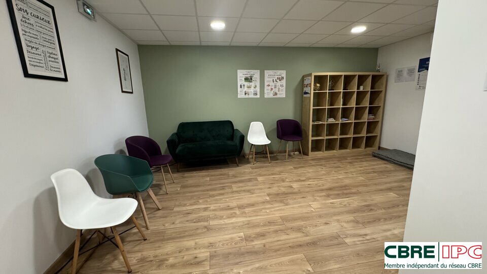 CBRE IPC Immobilier d'entreprise VENTE Bureau  BIARRITZ 7895FD