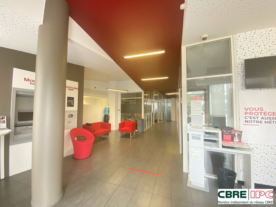 CBRE IPC Immobilier d'entreprise LOCATION Local commercial ANGLET 7902FD2