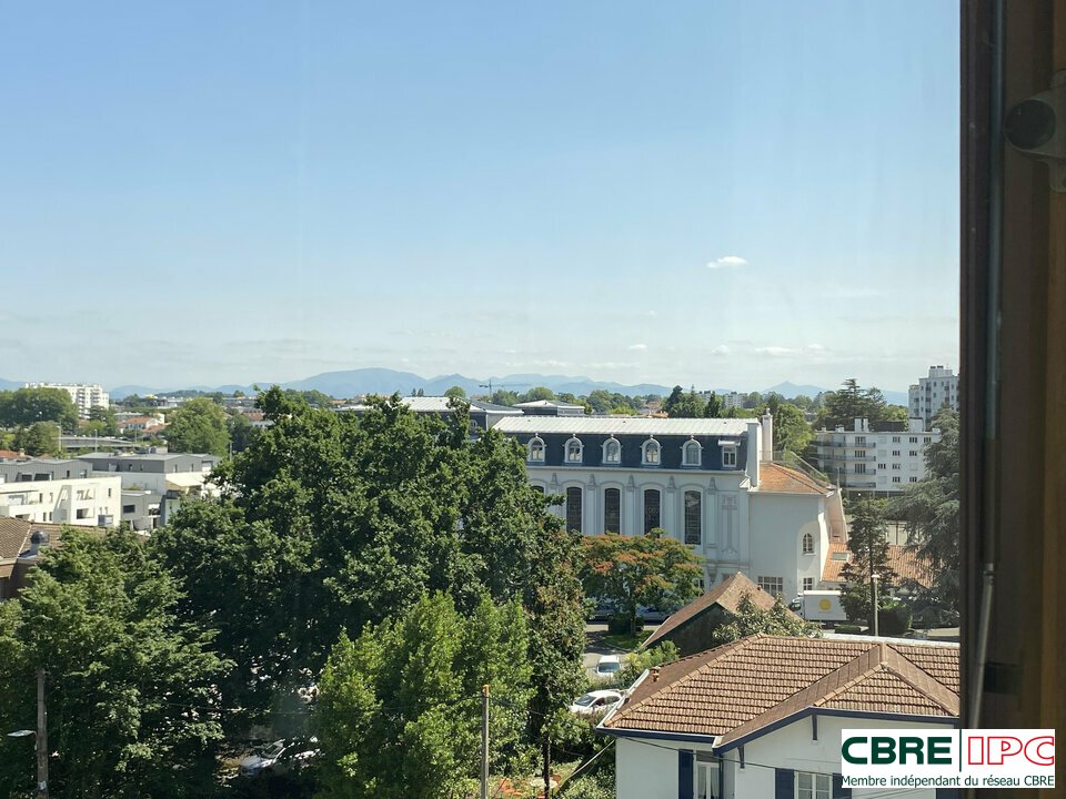 CBRE IPC Immobilier d'entreprise LOCATION Bureau BAYONNE 7916FD