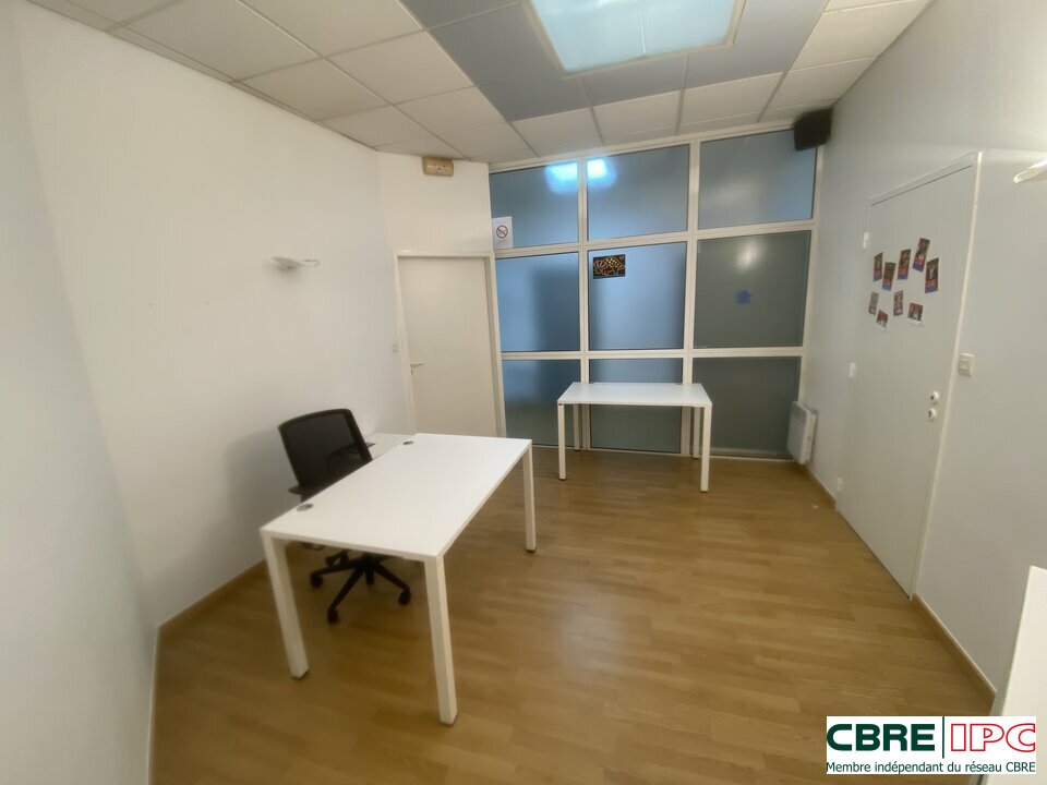 CBRE IPC Immobilier d'entreprise LOCATION Bureau MONT DE MARSAN 7921YA