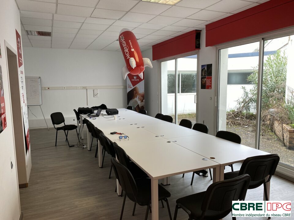 CBRE IPC Immobilier d'entreprise LOCATION Bureau MONT DE MARSAN 7921YA