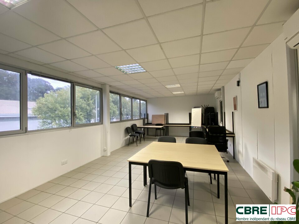 CBRE IPC Immobilier d'entreprise LOCATION Bureau  BAYONNE 8004FD