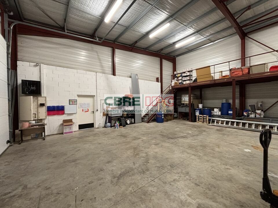 CBRE IPC Immobilier d'entreprise LOCATION Local d'activités  PAU FL08112025