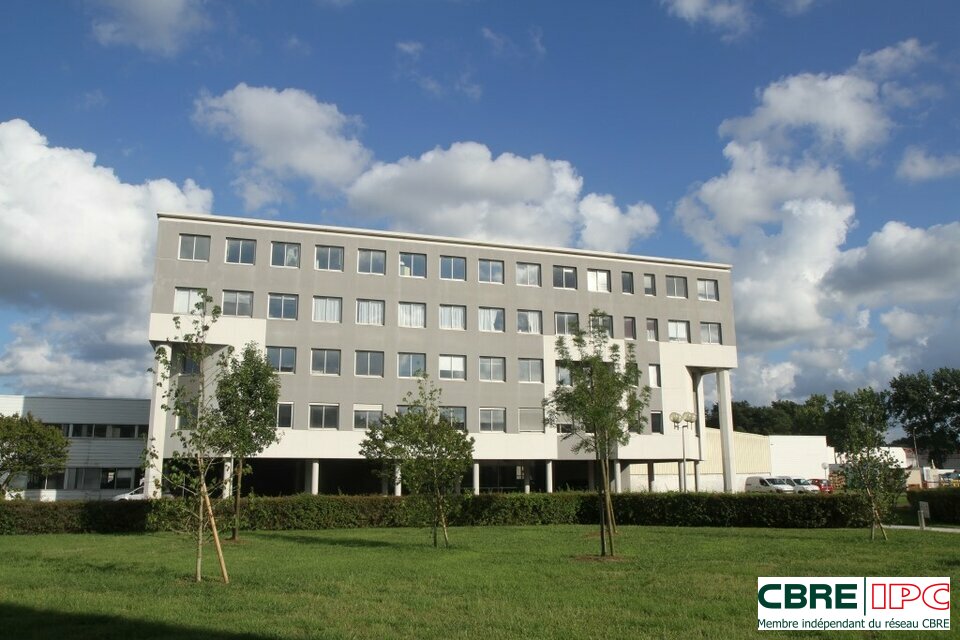 CBRE IPC Immobilier d'entreprise LOCATION Bureau BAYONNE 20251201FD