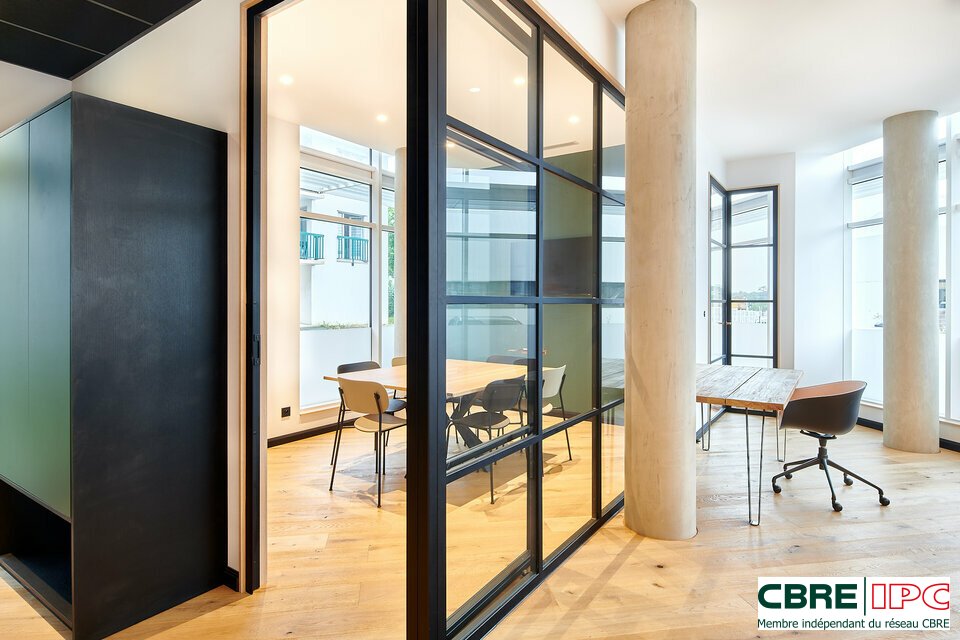 CBRE IPC Immobilier d'entreprise VENTE Bureau ANGLET 7313FD
