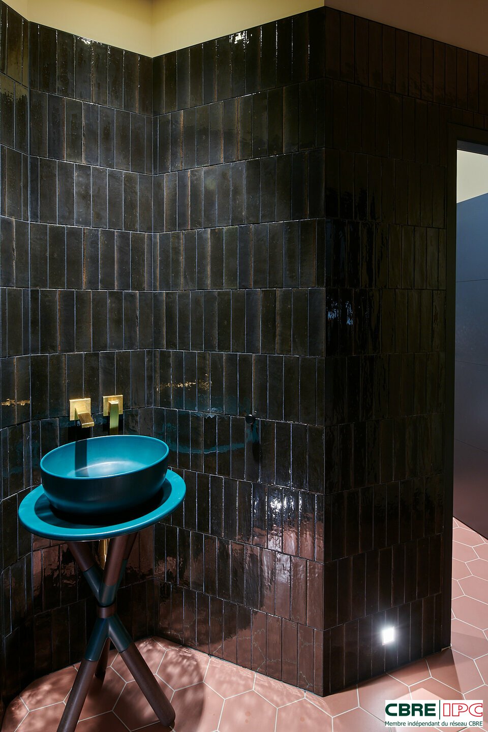 CBRE IPC Immobilier d'entreprise VENTE Bureau ANGLET 7313FD