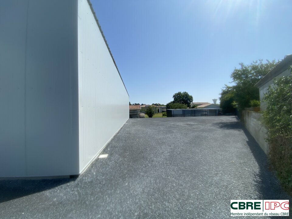 CBRE IPC Immobilier d'entreprise LOCATION Local d'activités MONT DE MARSAN 7468YA6