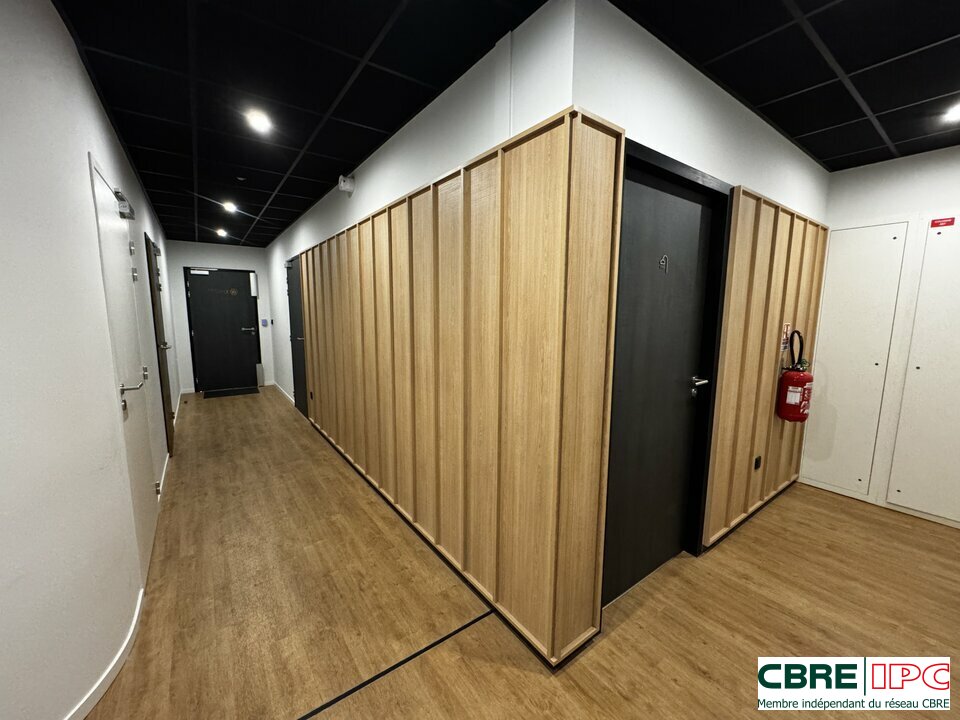 CBRE IPC Immobilier d'entreprise LOCATION Bureau ANGLET 7480FD4
