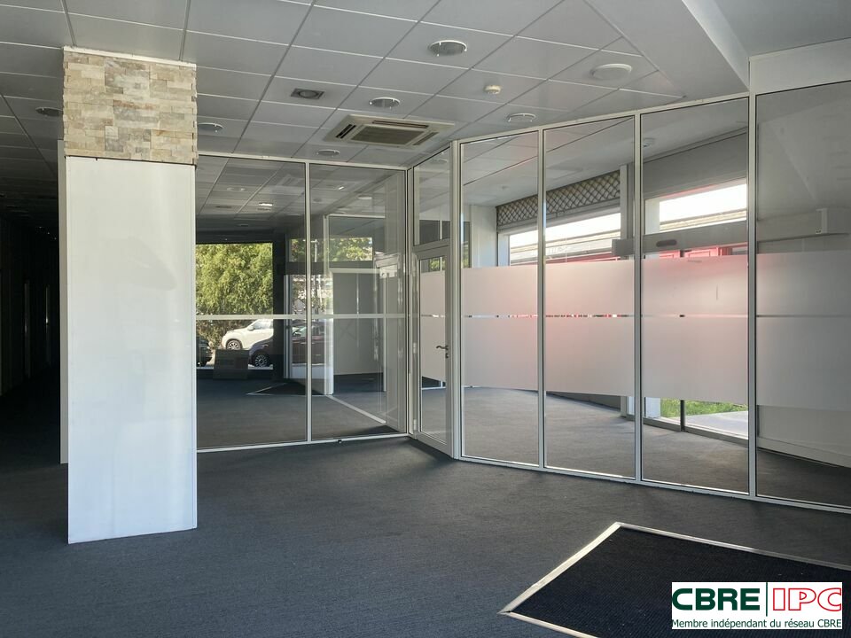 CBRE IPC Immobilier d'entreprise LOCATION Local commercial ANGLET 7514FD