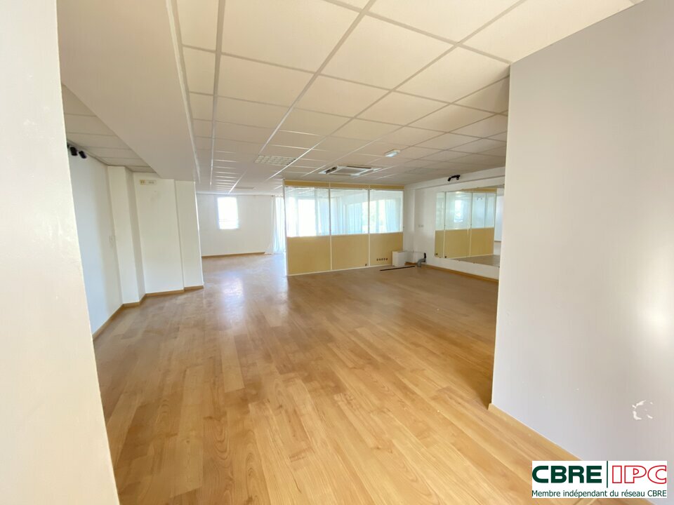 CBRE IPC Immobilier d'entreprise LOCATION Bureau BAYONNE 7610FD
